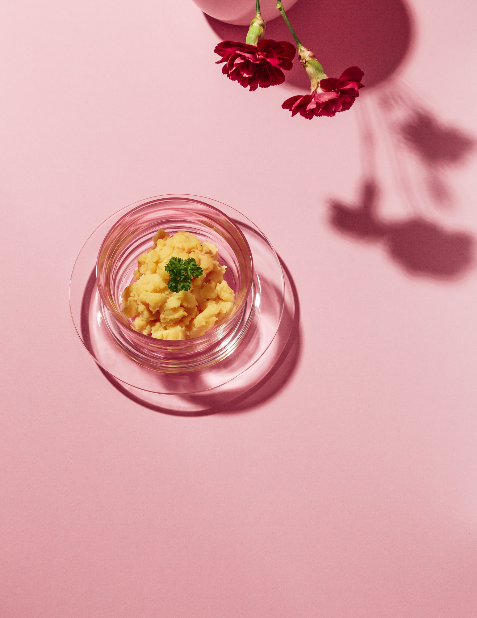 »MASHED POTATOES«, the poisonings committed by Simone S. — Editorial Still Life Photography